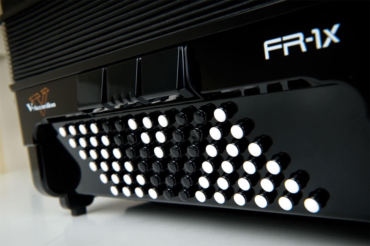 Roland FR-1x V-Accordion - Black - Piano Type - Image 6
